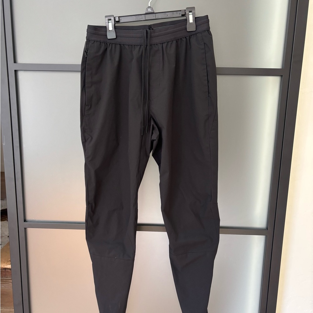 Banana Republic Men's Black Slim fit Jogger Pants Size small
